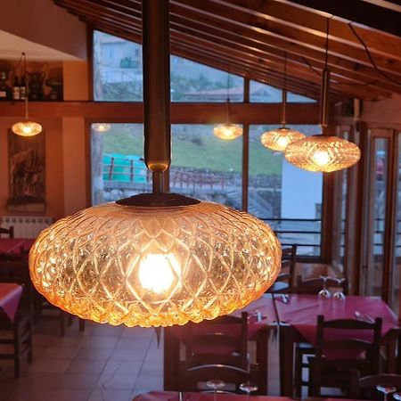 Taberna De Tresviso Hotel Buitenkant foto
